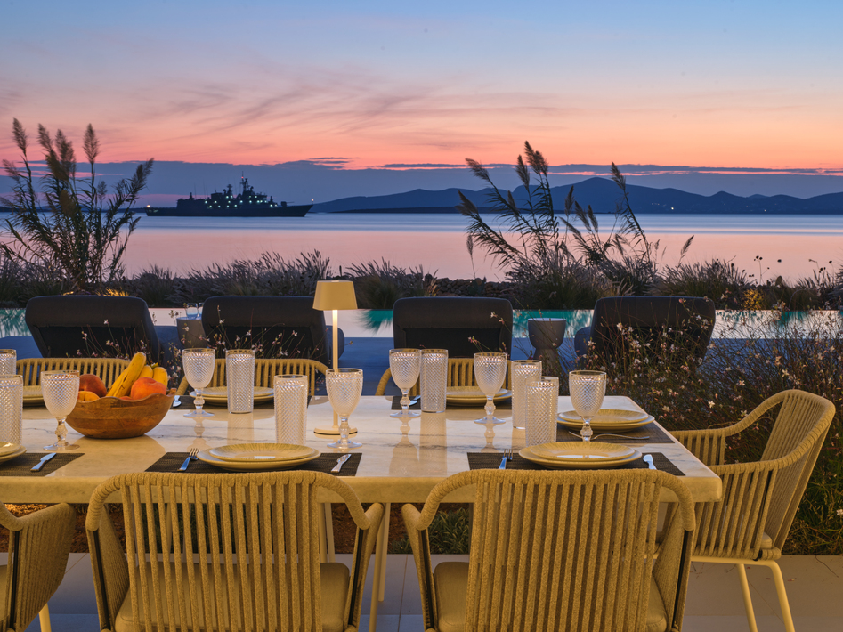 Exterior Dining Table 2