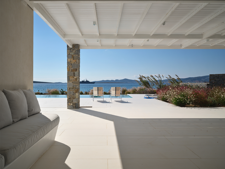 Exterior Living & Pool Area