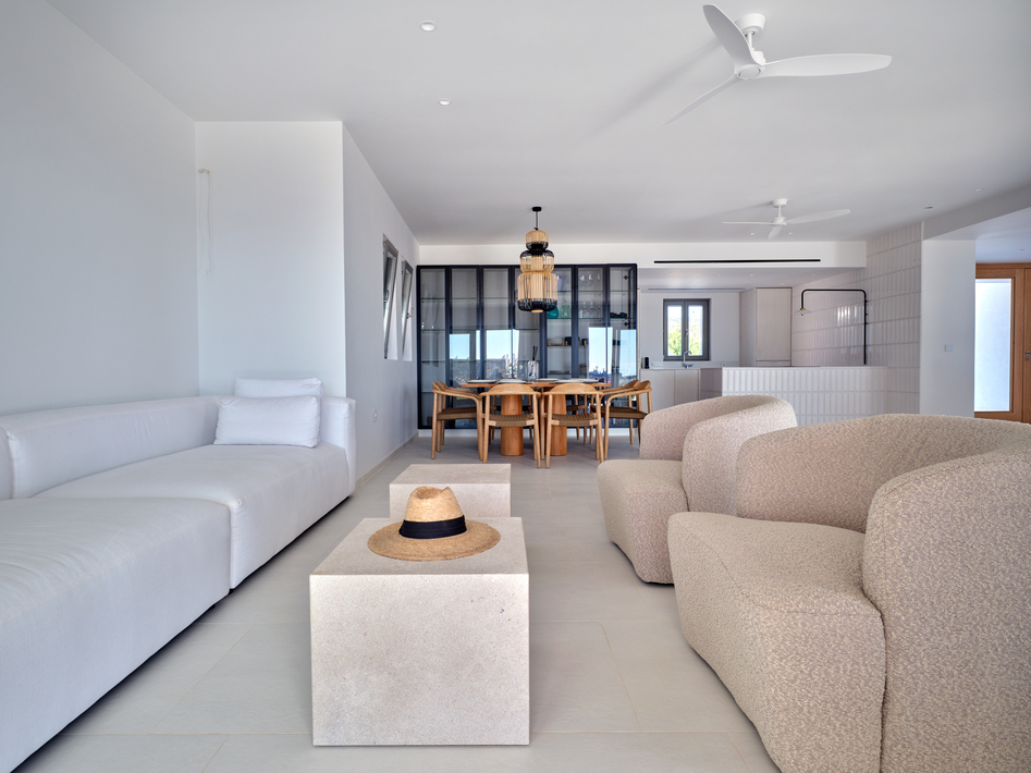 Living & Dining Area